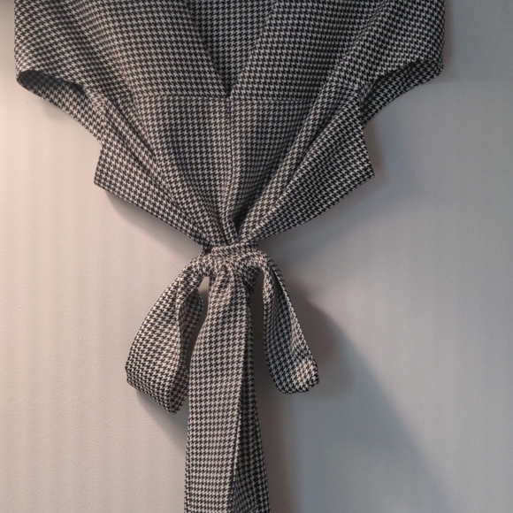 Club Monaco Vanellie houndstooth cocoon dress - Picture 4 of 8